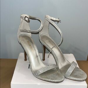 Dream Pairs Glittering Silver Heels